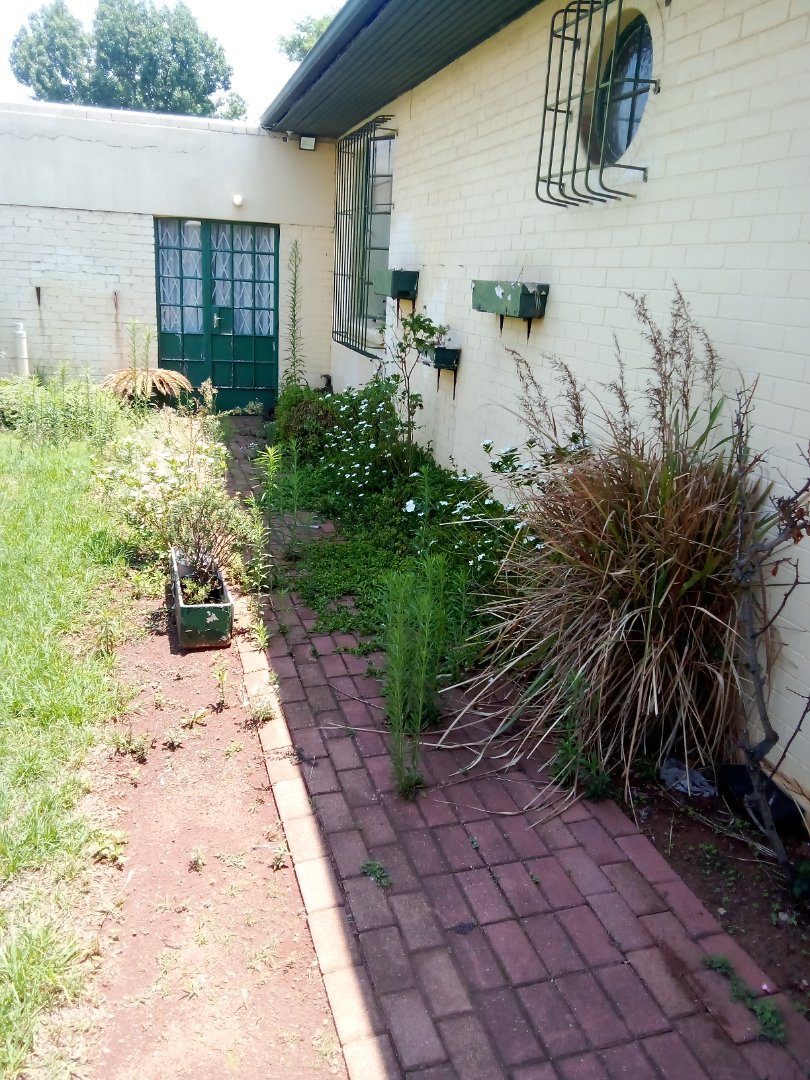 10 Bedroom Property for Sale in Auckland Park Gauteng