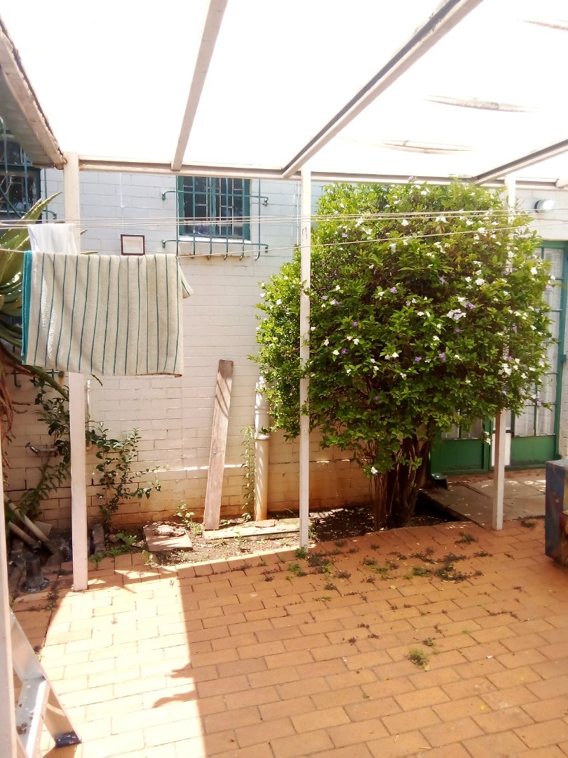 10 Bedroom Property for Sale in Auckland Park Gauteng