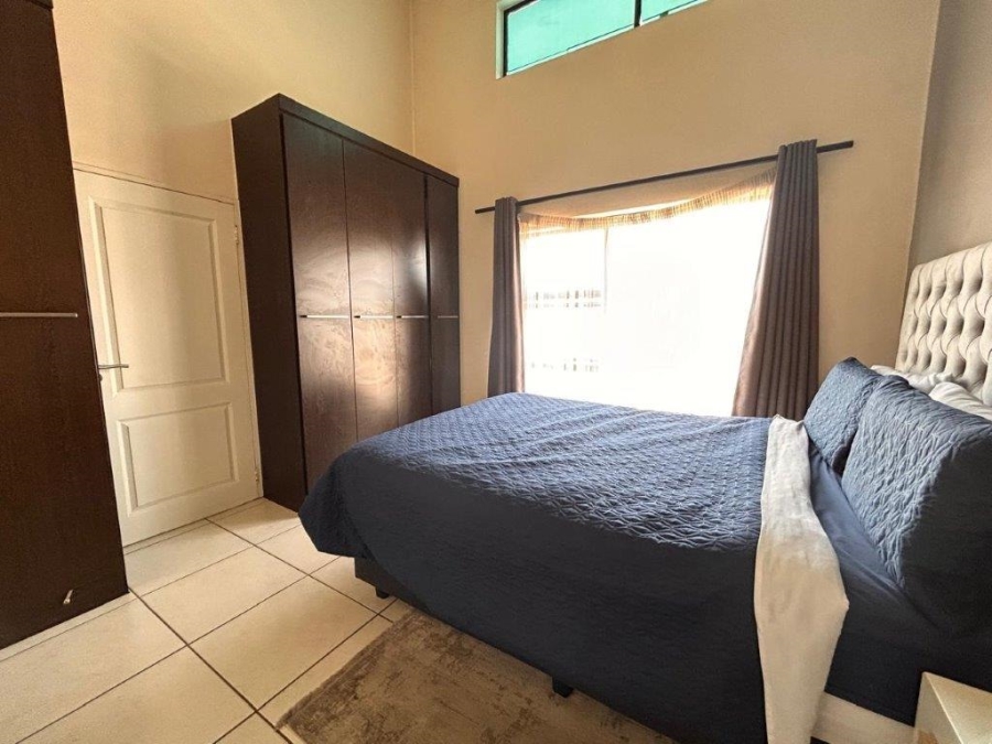 2 Bedroom Property for Sale in Greenstone Hill Gauteng