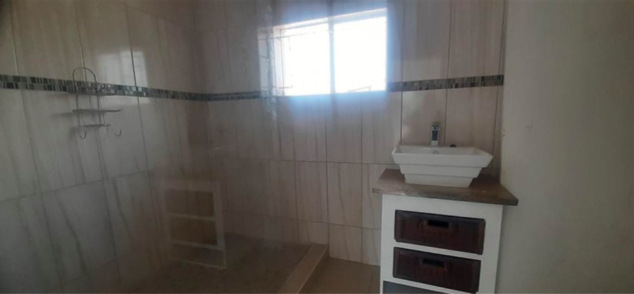 To Let 5 Bedroom Property for Rent in Heuweloord Gauteng