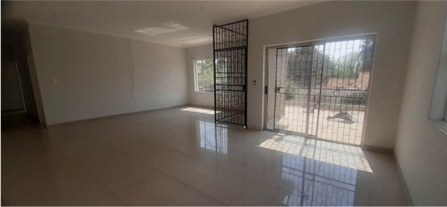 To Let 5 Bedroom Property for Rent in Heuweloord Gauteng