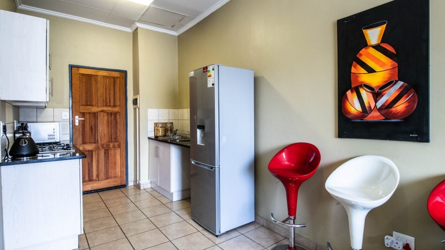 To Let 1 Bedroom Property for Rent in Noordwyk Gauteng