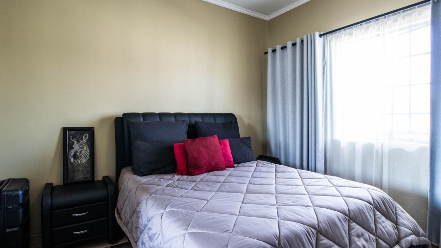 To Let 1 Bedroom Property for Rent in Noordwyk Gauteng