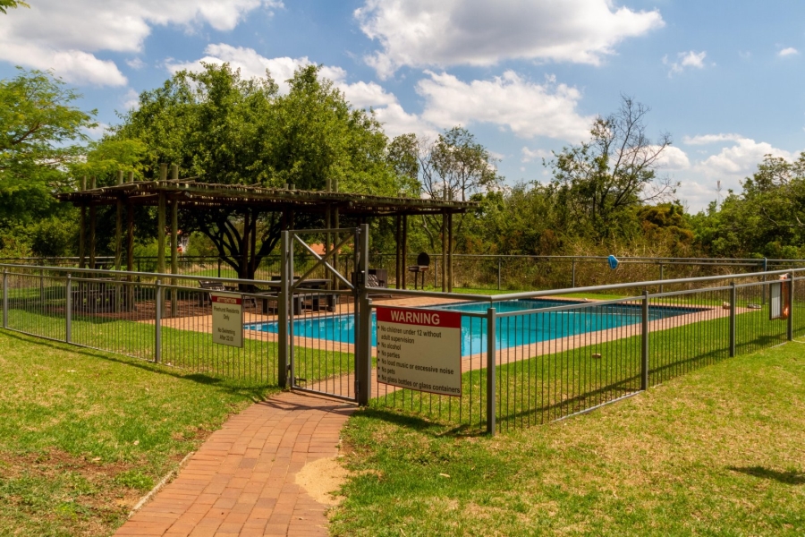 1 Bedroom Property for Sale in Jackal Creek Golf Estate Gauteng