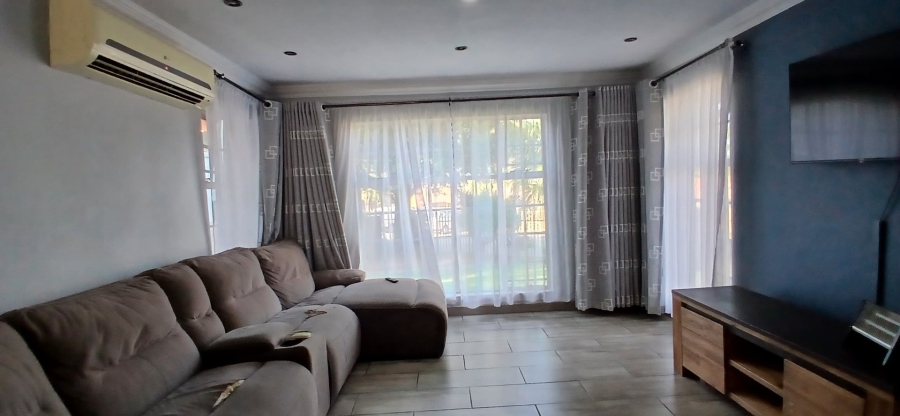 To Let 3 Bedroom Property for Rent in Heuweloord Gauteng