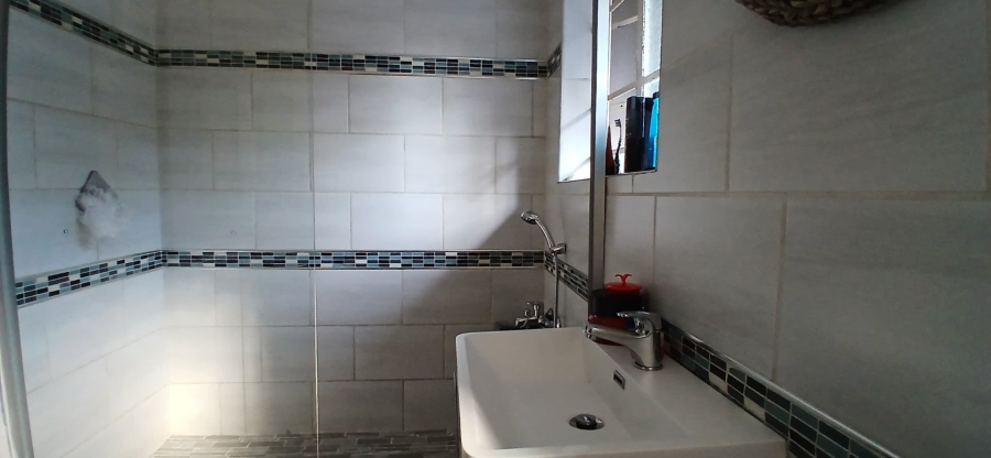 To Let 3 Bedroom Property for Rent in Heuweloord Gauteng