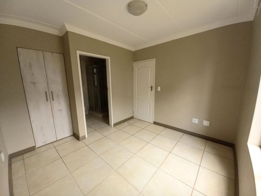 2 Bedroom Property for Sale in Amberfield Gauteng