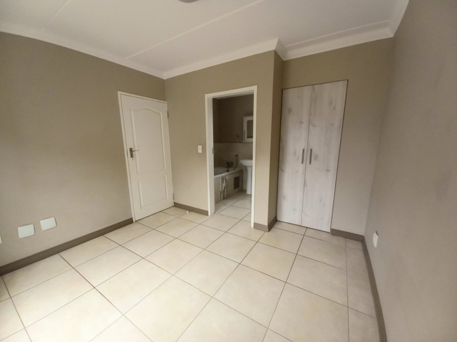 2 Bedroom Property for Sale in Amberfield Gauteng