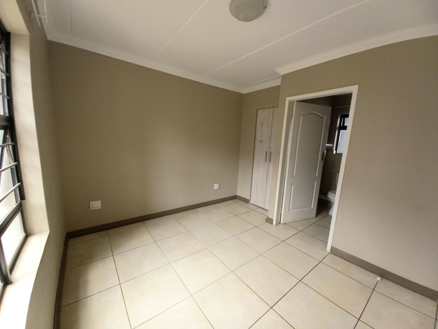 2 Bedroom Property for Sale in Amberfield Gauteng