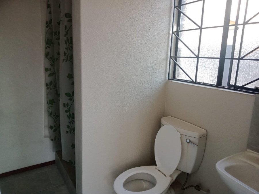  Bedroom Property for Sale in Olievenhoutbosch Gauteng