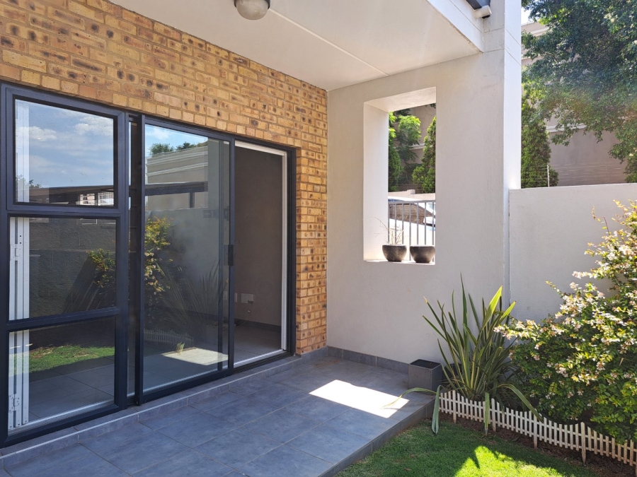 To Let 2 Bedroom Property for Rent in Hyde Park Gauteng