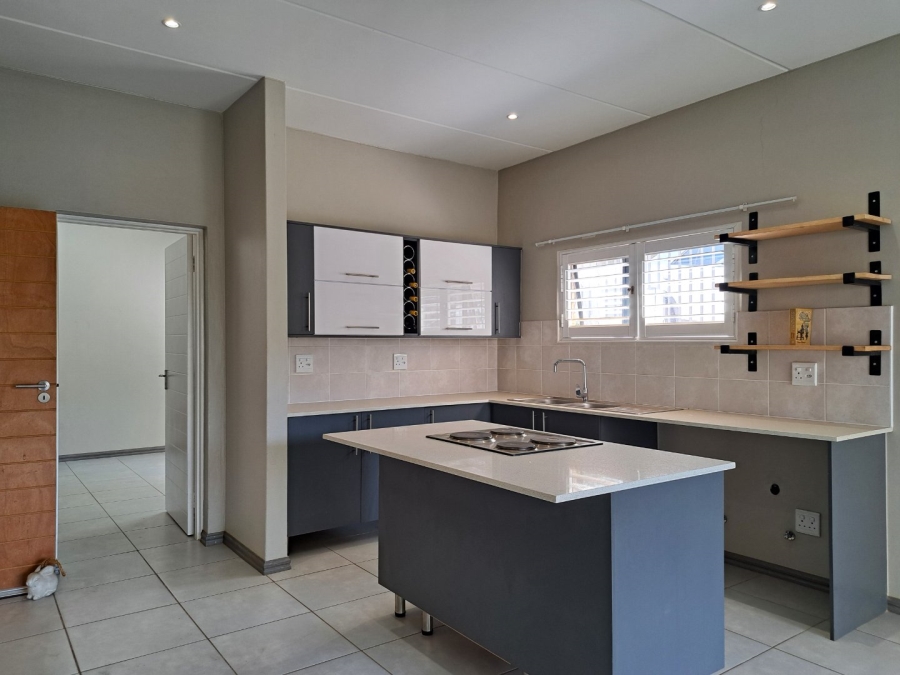 To Let 2 Bedroom Property for Rent in Hyde Park Gauteng