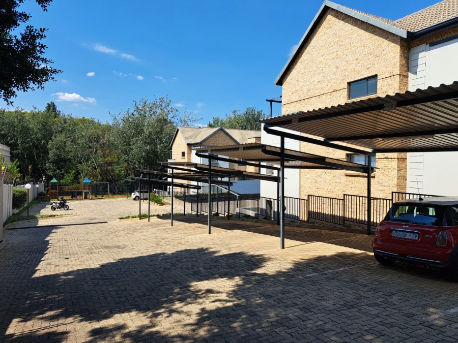 To Let 2 Bedroom Property for Rent in Hyde Park Gauteng