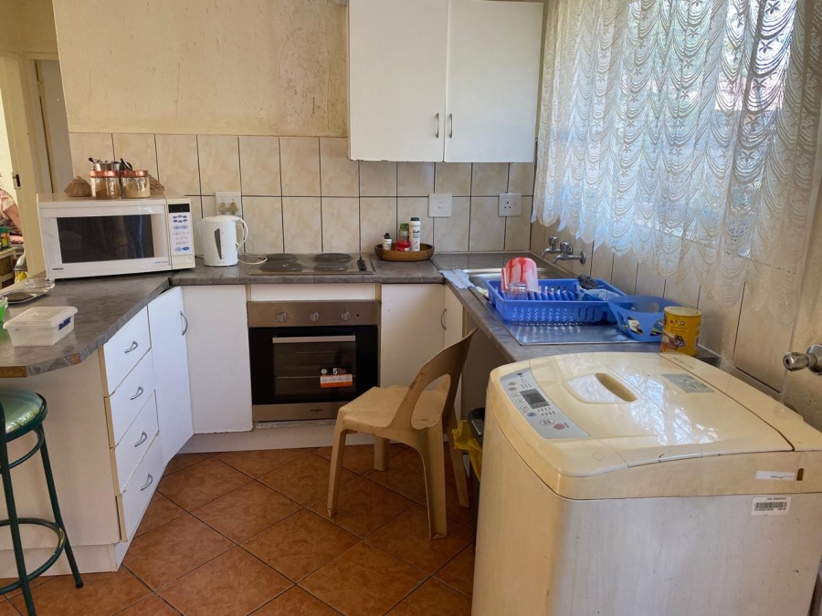 2 Bedroom Property for Sale in Rensburg Gauteng