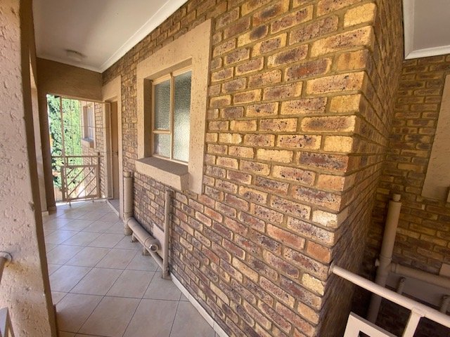 1 Bedroom Property for Sale in Rensburg Gauteng