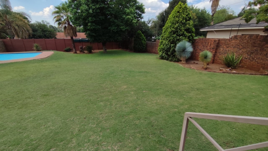 4 Bedroom Property for Sale in Eldoraigne Gauteng