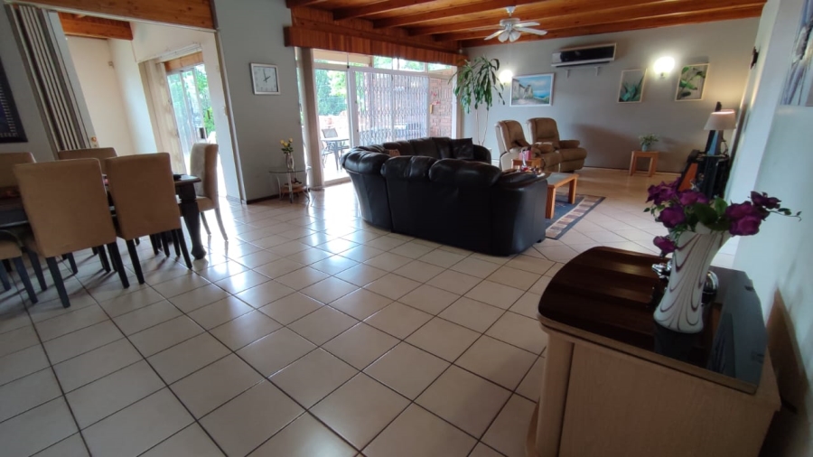 4 Bedroom Property for Sale in Eldoraigne Gauteng