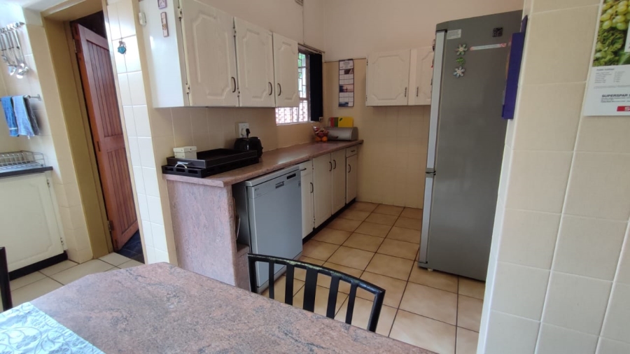 4 Bedroom Property for Sale in Eldoraigne Gauteng