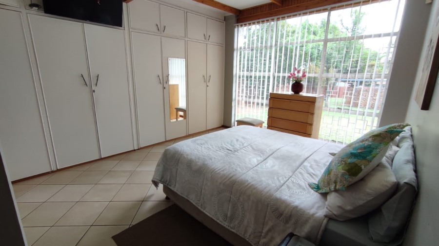 4 Bedroom Property for Sale in Eldoraigne Gauteng