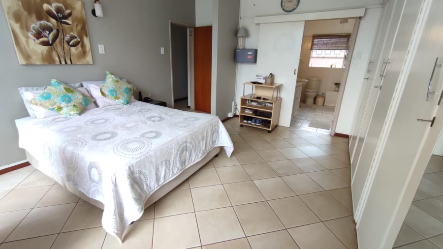 4 Bedroom Property for Sale in Eldoraigne Gauteng