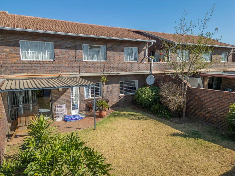 3 Bedroom Property for Sale in Eden Glen Gauteng