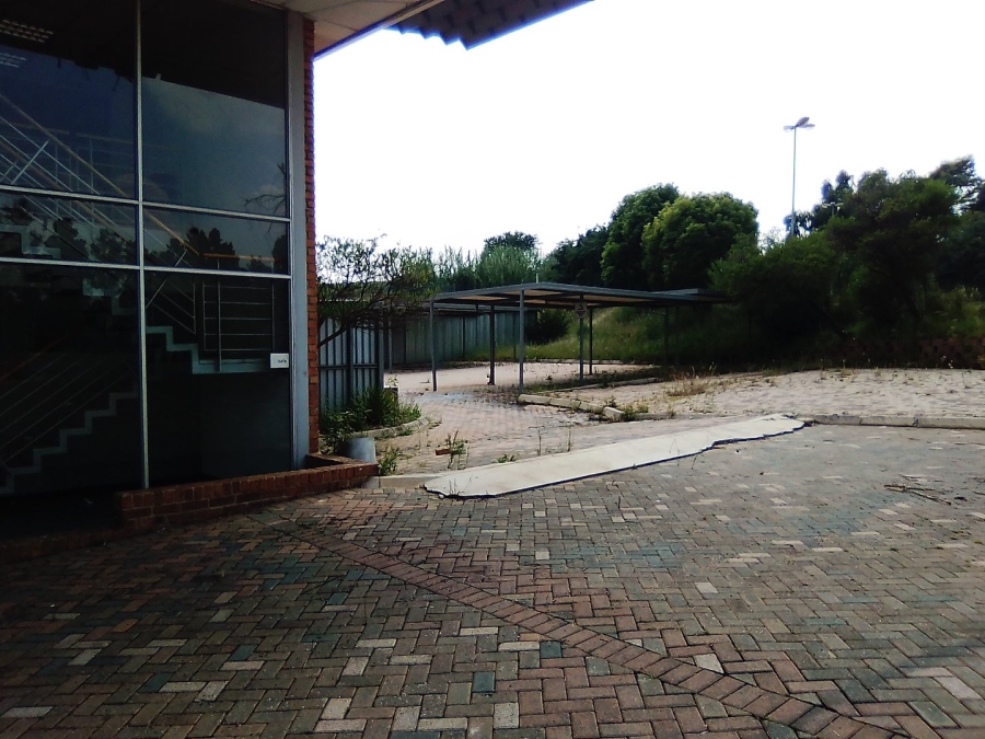 To Let commercial Property for Rent in Halfway House Gauteng