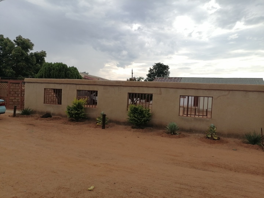 7 Bedroom Property for Sale in Soshanguve X Gauteng