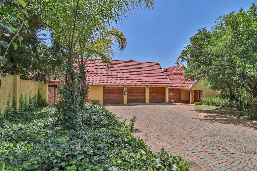 5 Bedroom Property for Sale in Randpark Ridge Gauteng