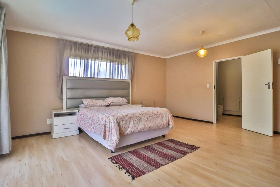 5 Bedroom Property for Sale in Randpark Ridge Gauteng