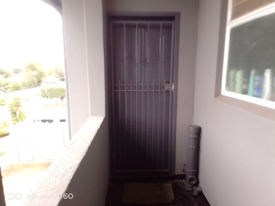 2 Bedroom Property for Sale in Ridgeway Gauteng