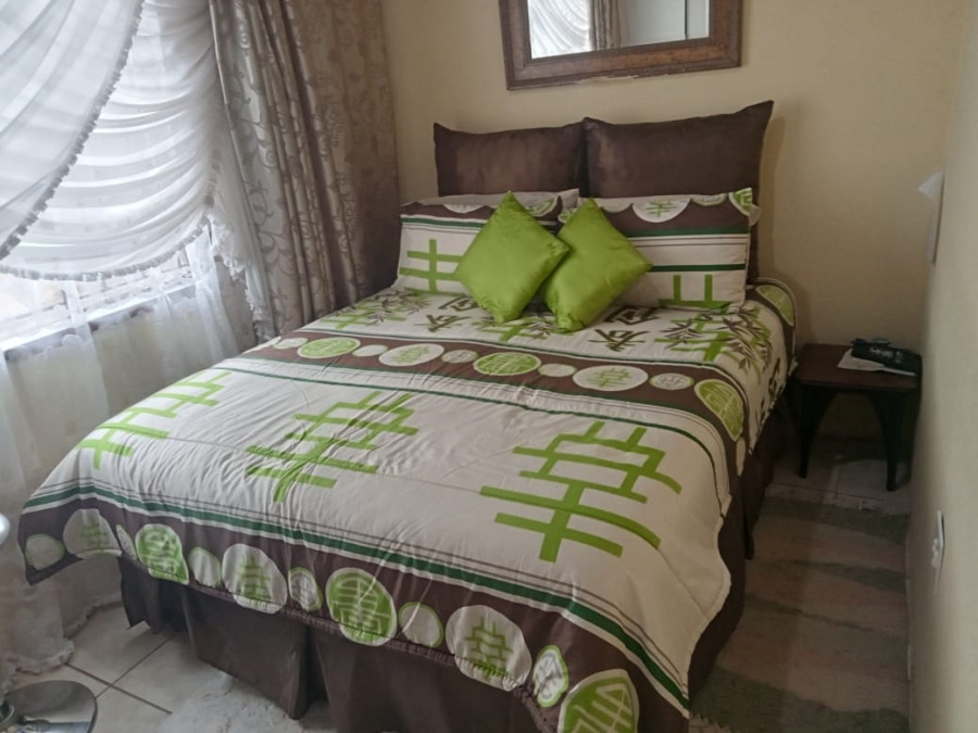  Bedroom Property for Sale in Orange Farm Gauteng