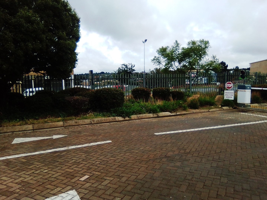 To Let commercial Property for Rent in Halfway House Gauteng