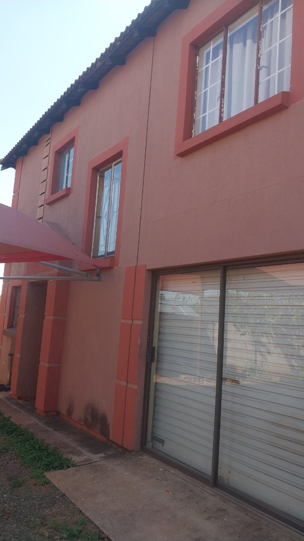 4 Bedroom Property for Sale in Nkwe Estate Gauteng