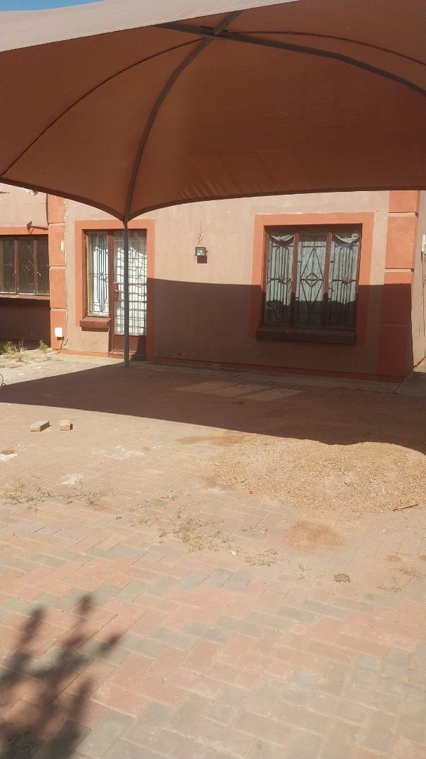 4 Bedroom Property for Sale in Nkwe Estate Gauteng