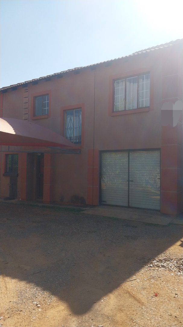 4 Bedroom Property for Sale in Nkwe Estate Gauteng