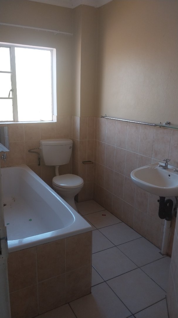 4 Bedroom Property for Sale in Nkwe Estate Gauteng