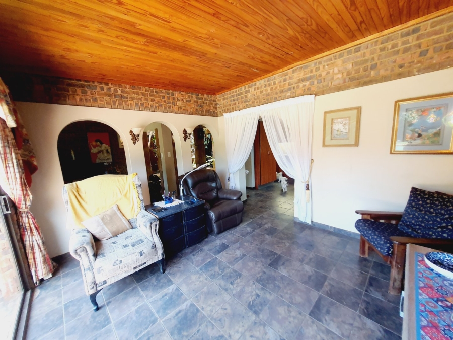 4 Bedroom Property for Sale in Pierre Van Ryneveld Gauteng