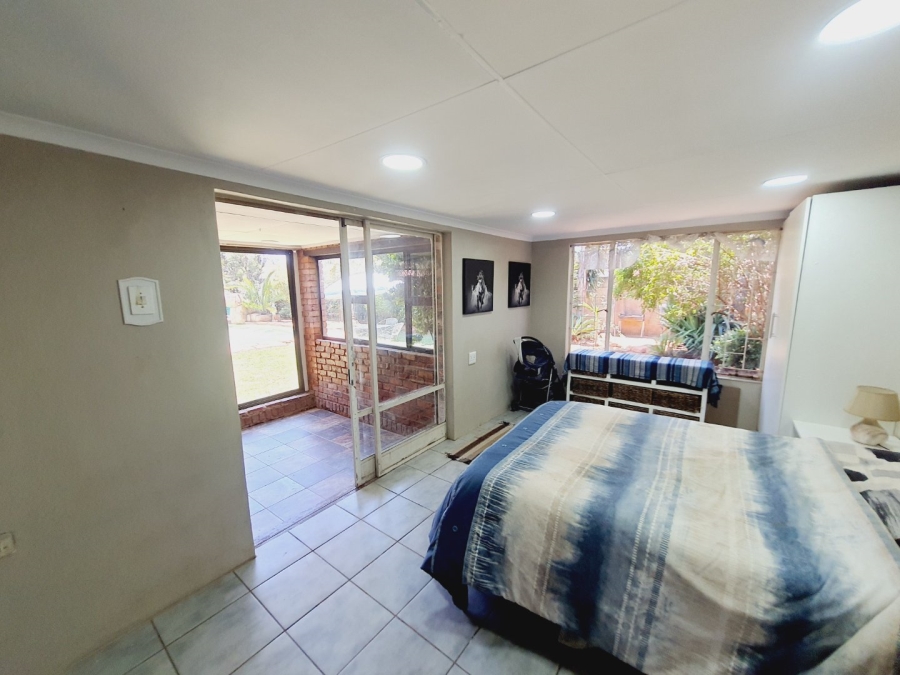 4 Bedroom Property for Sale in Pierre Van Ryneveld Gauteng