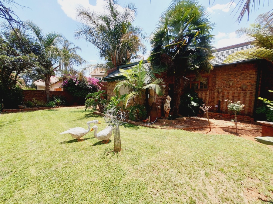 4 Bedroom Property for Sale in Pierre Van Ryneveld Gauteng