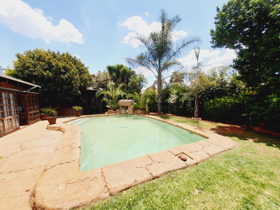 4 Bedroom Property for Sale in Pierre Van Ryneveld Gauteng