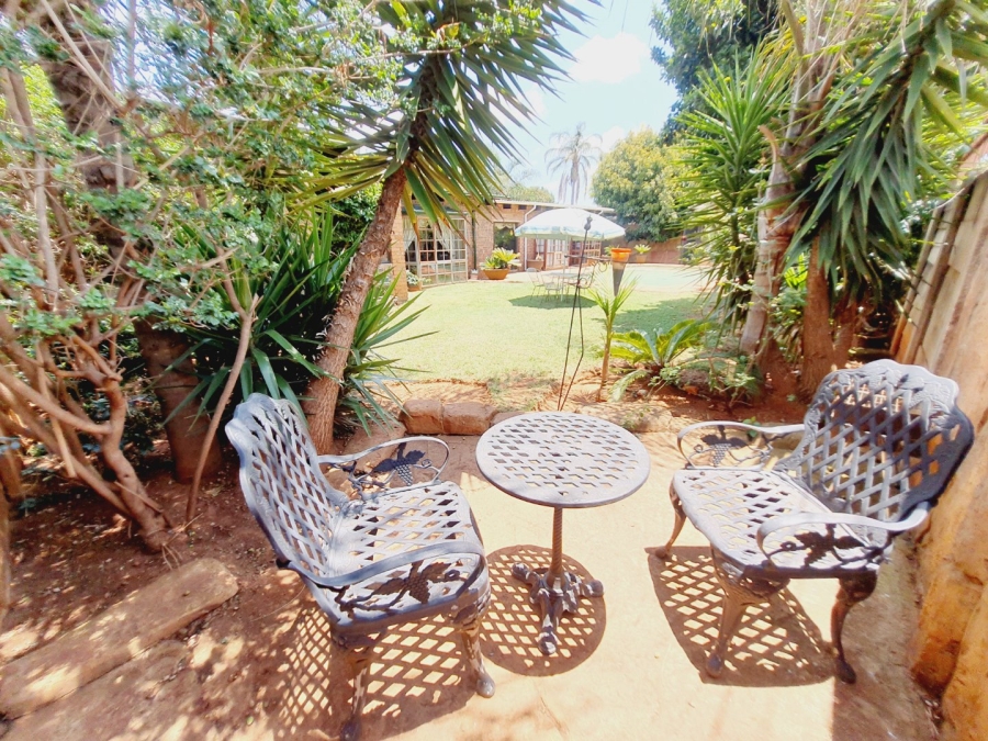 4 Bedroom Property for Sale in Pierre Van Ryneveld Gauteng