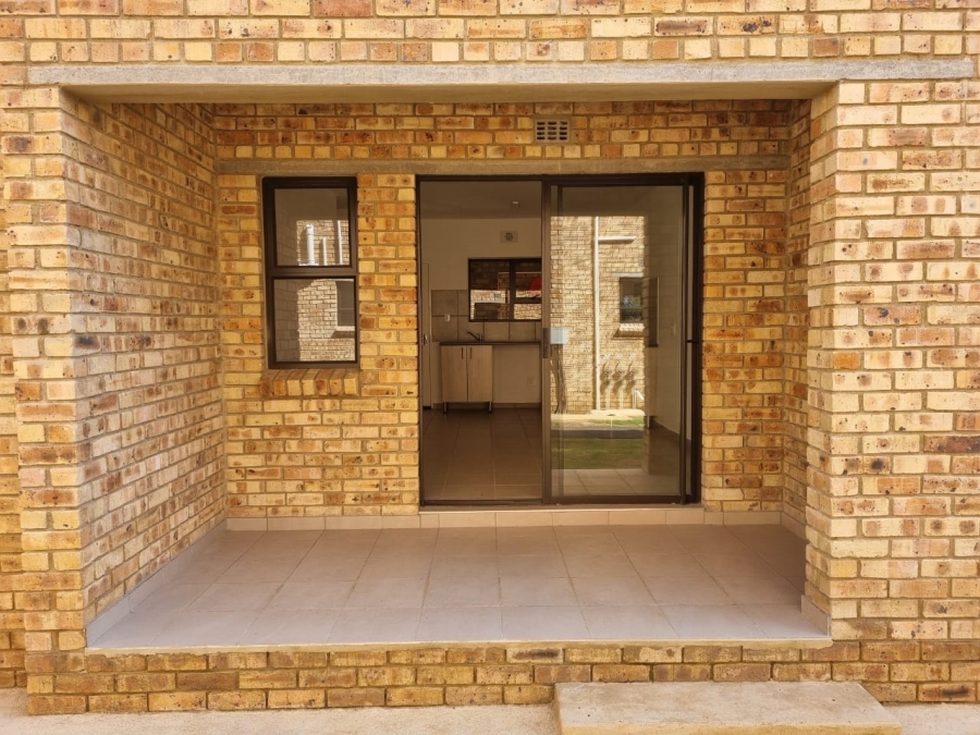 To Let 2 Bedroom Property for Rent in Albertsdal Gauteng