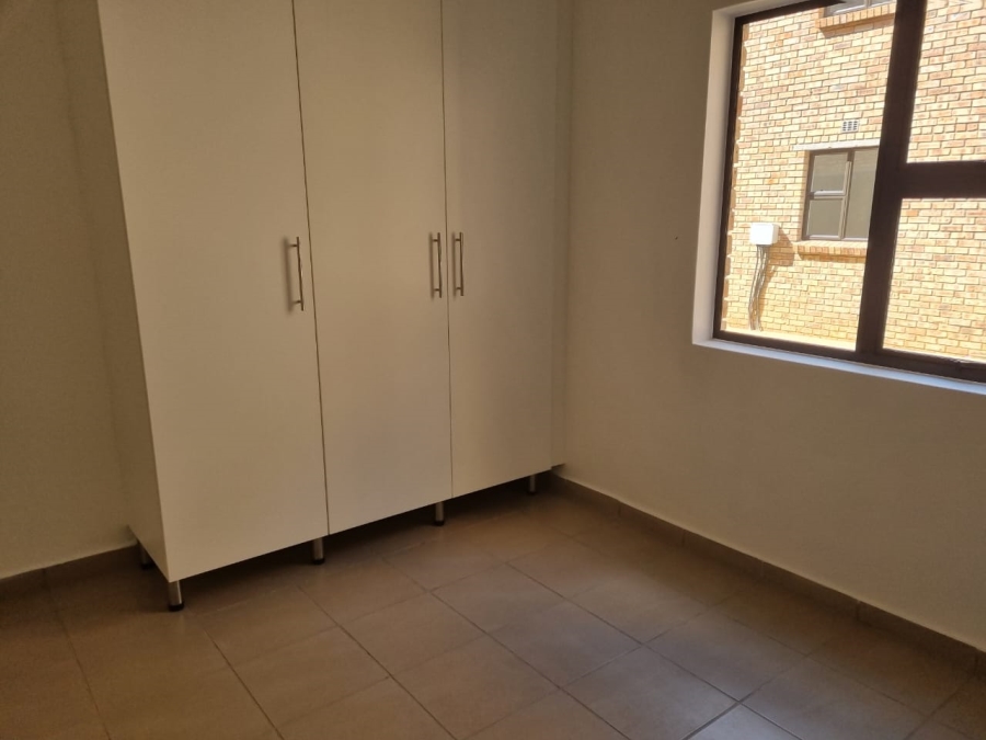 To Let 2 Bedroom Property for Rent in Albertsdal Gauteng