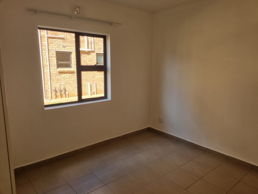 To Let 2 Bedroom Property for Rent in Albertsdal Gauteng