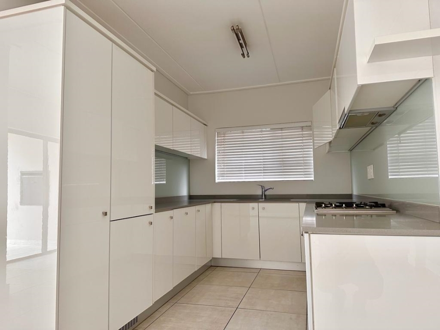 To Let 3 Bedroom Property for Rent in The Polofields Gauteng