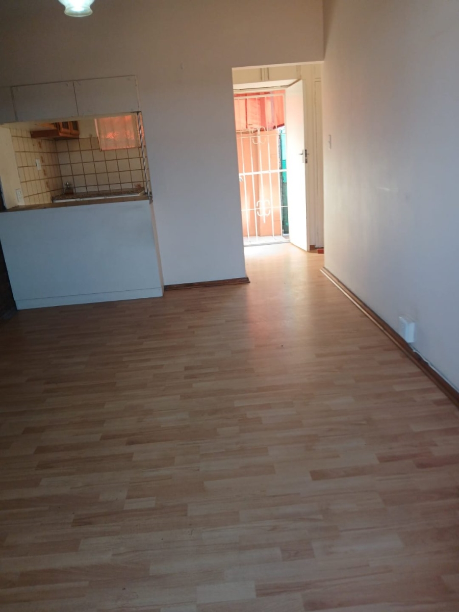 1 Bedroom Property for Sale in Hermanstad Gauteng