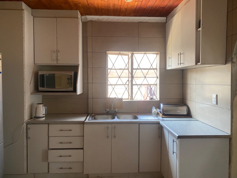 4 Bedroom Property for Sale in Reigerpark Gauteng