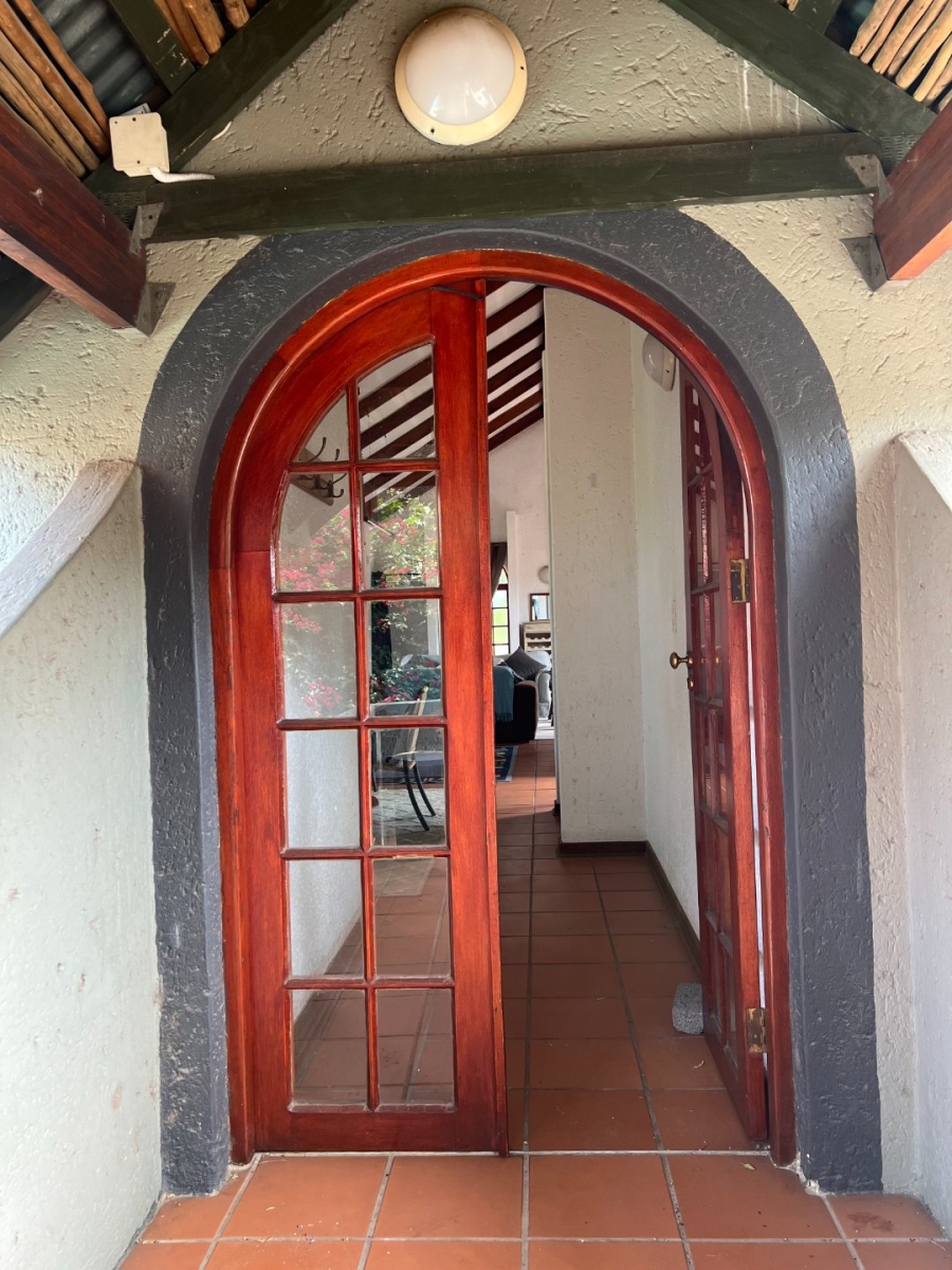 To Let 1 Bedroom Property for Rent in Fourways Gardens Gauteng