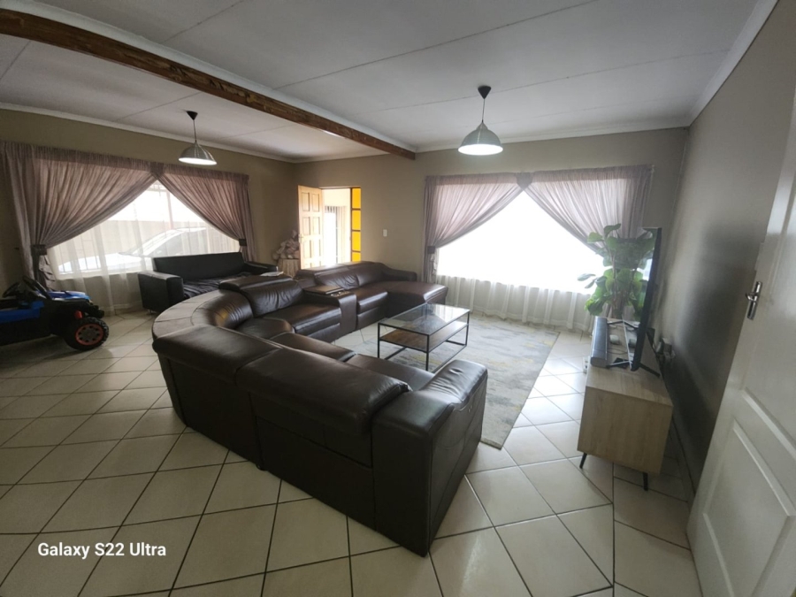 To Let 4 Bedroom Property for Rent in Kempton Park West Gauteng