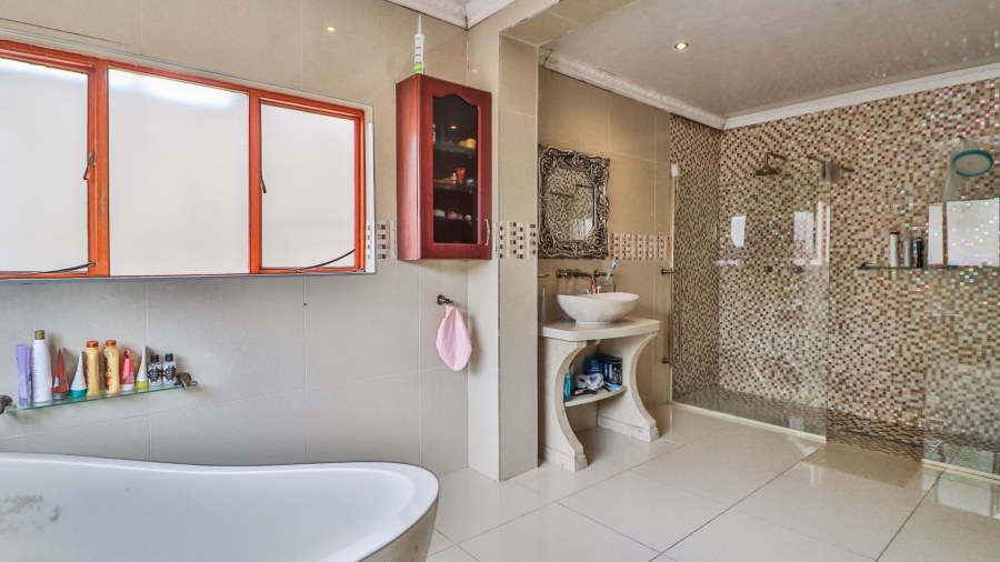 4 Bedroom Property for Sale in Craighall Park Gauteng